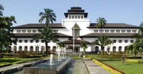 Gedung Sate, Ikon Jawa Barat - Foto: bandung.go.id