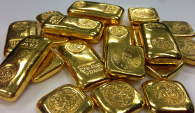 INVESTASI EMAS - Banyak pakar yang mengatakan harga emas akan melambung tinggi tahun 2025, bagaimana cara menyikapinya? - Foto ilustrasi Pixabay/istara.