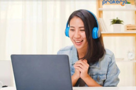 COURSERA KARTU PRAKERJA –Ilustrasi seorang wanita sedang berbahagia. Kartu prakerja buka pelatihan gratis di Coursera. –Ilustrasi Instagram/@prakerja.go.id.
