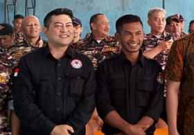 KPU KABUPATEN BANDUNG BARAT - Anggota KPU KBB, Deni Firman Rosadi (kanan) saat menghadiri acara pembentukan komunitas PIS bersama KPID Jabar. Dok: kpid.