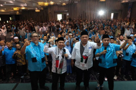 (Ketum gelora beserta para hadirin/foto: partaigelora.id)