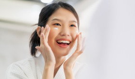 SKINCARE - Ada cara dan tips yang bisa dilakukan dalam memilih serta menggunakan skincare bagi pemula. - Foto freepik/Lifestylememory.