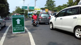 (Jalan Anyer/foto: bantennews.co.id)