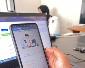 CARA CEK LOLOS KARTU PRAKERJA - Ilustrasi laman Kartu Prakerja dibuka di HP. Berikut tanda lolos gelombang 71 Prakerja 2024. (Foto: AyoBacaNews.com).
