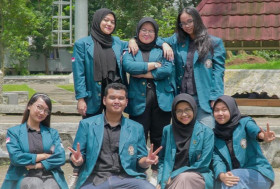 BEASISWA DJARUM UNDIP –Ilustrasi mahasiswa Undip. Beasiswa Djarum bekerja sama dengan Undip, mahasiswa terpilih bisa dapat transfer uang saku tiap bulan –Ilustrasi Instagram/@undip.official.