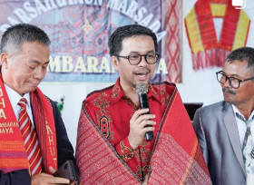 BUMD Tak Aktif Harus Ditutup - Anggota Komisi XI DPR RI, Marinus Gea sebut berpotensi pemborosan uang negara hingga ratusan miliar. Instagram/@marinusgea_mrg.