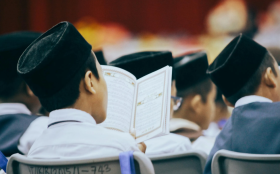 BELAJAR ALQURAN - iIustrasi belajar Alquran. Jika dilihat dan mencoba menghafalnya, surah An-Nas ini sangat sederhana. -Pok Rie.