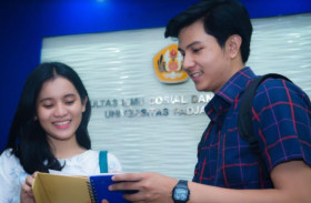 REGISTRASI ULANG SNBP UNPAD 2024 –Ilustrasi mahasiswa Unpad. Pihak Unpad segera buka registrasi ulang untuk calon mahasiswa jalur SNBP 2024, dan inilah berkas yang diperlukan –Ilustrasi/unpad.ac.id.