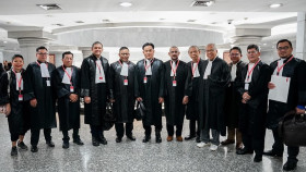 TIM KUASA HUKUM PRABOWO - GIBRAN - Tim Kuasa Hukum Prabowo-Gibran Sambangi Rumah Prabowo untuk Sampaikan Kemenangan di MK.- Instagram/yusrilihzamhd