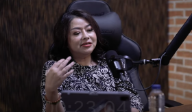 Lely LV, konsultan metafisika, menjelaskan energi lima unsur yang tengah digemari generasi milenial dalam wawancara eksklusif di channel YouTube Nanda Persada.