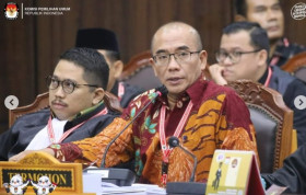 Ketua KPU RI, Hasyim Asyari saat menghadiri sidang perselisihan hasil Pileg 2024 di MK. Instagram/@kpu_ri.