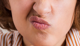 LIP CARE - Tasya Farasya berikan rekomendasi produk lip care, untuk atasi bibir kering dan pecah-pecah. - Foto ilurstrasi/freepik.