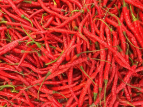 Cabai merah alami kenaikan harga - Di awal pekan Mei 2024 naik rata-rata Rp3,5 per Kg. Ilustrasi/Freepik.