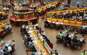 REKOMENDASI JURUSAN KULIAH –Ilustrasi perpustakaan. Rekomendasi jurusan kuliah paling menjanjikan –Ilustrasi Pixabay/andrew_t8.