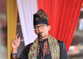 VIRAL PUNGLI DI MASJID AL JABBAR - Menparekraf, Sandiaga Uno rekomendasikan digitalisasi parkir dan pelatihan untuk pelaku. Dok: sandiuno.com.