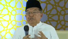 Politikus Senior Partai Golkar Jusuf Kalla (JK) sepertinya sudah lampu hijau untuk Jokowi masuk partai Golkar. - Tangkapan Layar YouTube Masjid Istiqlal TV