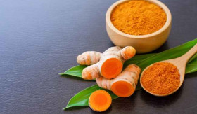 MASKER- Rahasia Kulit Glowing Ala Kunyit: Masker Alami dengan Manfaat Antioksidan Tinggi (Sumber: https://www.alodokter.com/)