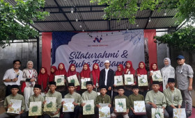 PT NEO KREASI GEMILANG. Suasana acara silaturahmi dan buka bersama PT Neon Kreasi Gemilang, Sajiwa Foundation dan anak-anak panti asuhan taman harapan Muhammadiyah -Dokumentasi/AyoBacaNews.com.