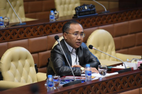 KOMISI V DPR RI - Komisi V DPR RI Soroti Pencabutan Status Internasional 17 Bandara oleh Kementerian Perhubungan.- dok. dpr.go.id