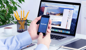FACEBOOK PRO - Tidak hanya YouTube, sekarang Facebook juga siap transfer gaji ke rekening. - Foto ilustrasi Pixabay/ProdeepAhmeed.