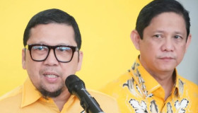 Wakil Ketua Umum Partai Golkar, Ahmad Doli Kurni bersama politisi Golkar Jabar, Iswara. Foto golkar.indonesia,