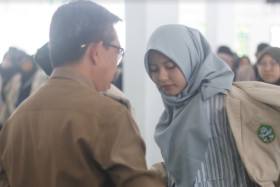 BEASISWA KESRA –Ilustrasi mahasiswa Kutai Timur. Pemerintah Kabupaten (Pemkab) Kutai sediakan beasiswa Kesra, program kerja sama bantuan pendidikan ke perguruan tinggi –Ilustrasi/kutaitimurkab.go.id.