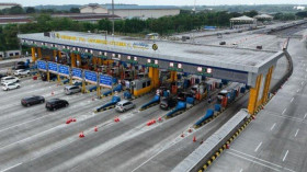 Contraflow tol Jakarta-Cikampek selama Nataru 2024.