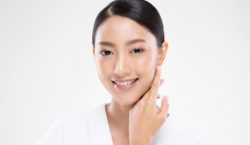 PERAWATAN- Hentikan Kesalahan Ini Saat Pakai Moisturizer! Yuk Terapkan Cara yang Benar (Sumber: https://www.alodokter.com/)