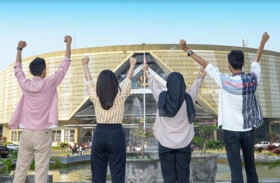 BEASISWA UNPAD –Ilustrasi mahasiswa di depan gedung Unpad. Lolos SNBP Universitas Padjadjaran, saatnya cek beasiswa di Unpad –Ilustrasi Instagram/@universitaspadjadjaran.