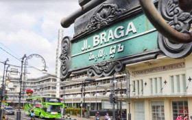 BRAGA FREE VECHILE -Ilustrasi Jalan Braga. Kembalikan fungsi utama Braga, kini tidak boleh ada kendaraan di Jalan Braga Bandung. -Ilustrasi/provjabar.go.id.