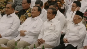 Prabowo bersama Jokowi duduk bersama di acara Gerindra. Foto Gerindra TV.