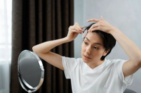 Kulit Kepala Berjerawat? Temukan Solusi Cepat dan Efektif di Sini! - (Foto: Freepik)