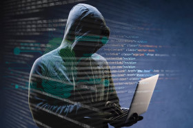 Ilustrasi hacker - BSSN klarifikasi dan perjelas soal dugaan kebocoran data INAFIS Polri. Ilustrasi/Freepik.