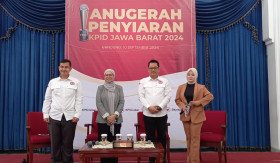 KPID JABAR - Dengan adanya anugerah penyiaran KPID Jabar 2024 ini, mendorong stasiun televisi untuk membuat program yang berkualitas. -Foto dok.AyoBacaNews.com.