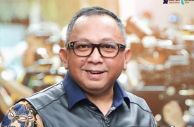 KORUPSI DI KEMENHUB - Kepala Pusat Penerangan Hukum Kejaksaan Agung, Ketut Sumedana. Kasus dugaan korupsi Kereta Api, empat saksi dari Kemenhub dan Swasta diperiksa Kejaksaan Agung. (Instagram/@ketut_sumedana).