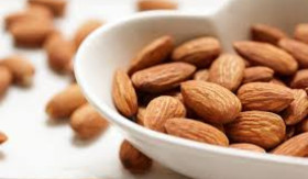 TIPS- Rahasia Minuman Sehat untuk Wajah Glowing Sepanjang Hari (Sumber: https://www.halodoc.com/)