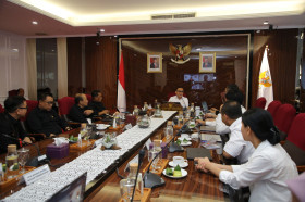 CASN - Kementerian PANRB Tetapkan Formasi 1,28 Juta untuk Rekrutmen ASN Tahun 2024.-