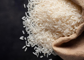 Ilustrasi - beras. Anggota Komisi VI DPR menyoroti kenaikan harga beras di Indonesia. (Pixabay).