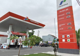 PT PERTAMINA BELUM MEMUTUSKAN KENAIKAN HARGA BBM - Ilustrasi SPBU. Berikut daftar harga BBM di Jawa Barat awal Agustus 2024. (Foto: Freepik).