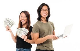 FACEBOOK – Facebook Pro sekarang bisa menghasilkan uang seperti YouTube. Namun, jika dibandingkan dengan YouTube, mana yang lebih membayar lebih mahal? – Foto ilustrasi freepik/drobotdean.