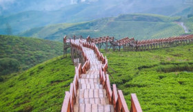 REKOMENDASI- Eksplorasi Pesona Bandung: 7 Destinasi Wisata Alam Populer untuk Liburan Akhir Tahun (Sumber: https://www.tamanlangitpangalengan.com/_