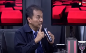 SIREKAP RUNGKAD - Pakar Telematika Roy Surya makin gacor ungkap Sirekap Rungkad jelang pengumuman pemenang pemilu 2024. - tangkap layat Youtube TvOne.