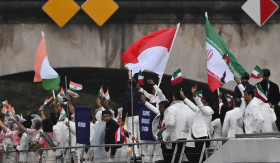 OLIMPIADE PARIS 2024 - Tukar pin Olimpiade Paris 2024, membuat suasana acara semakin seru. -Foto Instagram/@noc.indonesia.