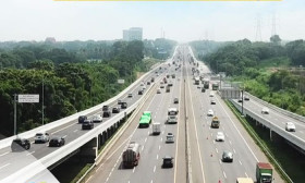 PUNCAK ARUS BALIK - Ilustrasi sejumlah kendaraan terpantau ramai di jalan Tol Jakarta-Cikampek. Instagram/@official.jasamarga.