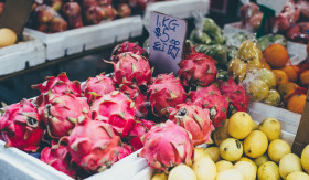 MASKER WAJAH ALAMI - Apakah kamu sudah pernah coba menggunakan masker wajah alami yang bahan-bahannya dari buah? - Foto ilustrasi Pixabay/StockSnap.