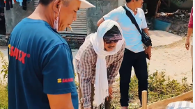 H. Cecep Gogom Pimpin Penentuan Arah Kiblat di Cisoka Tanggerang - instagram/h.cecepgogom