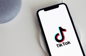 CARA HASILKAN UANG DARI TIKTOK -Ilustrasi aplikasi TikTok. Cara menghasilkan uang dari TikTok tanpa modal. -Ilustrasi Pixabay/antonbe.
