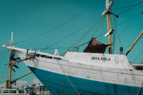 (Ilustrasi Kapal di Pelabuhan/foto: unsplash.com)